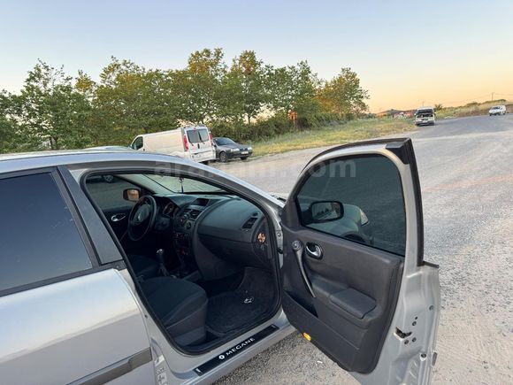 Sahibinden Renault Megane 1.6 Dynamique 2005 Model