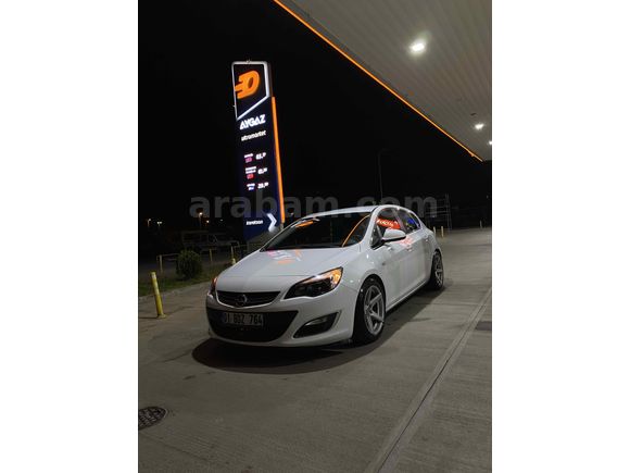 Sahibinden Opel Astra 1.6 Edition 2015 Model  127.000 km Beyaz