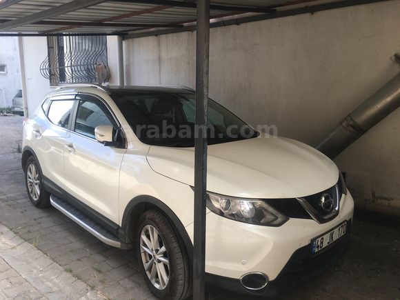 Sahibinden Nissan Qashqai 1.5 dCi Sky Pack 2015 Model 