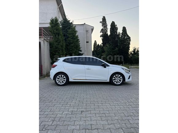 Sahibinden Renault Clio 1.0 TCe Touch 2023 Model 