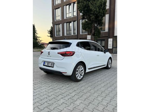 Sahibinden Renault Clio 1.0 TCe Touch 2023 Model 
