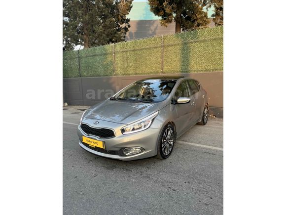 Galeriden Kia Ceed 1.6 CRDi Premium 2013 Model İzmir