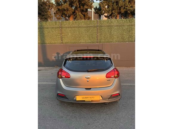 Galeriden Kia Ceed 1.6 CRDi Premium 2013 Model İzmir