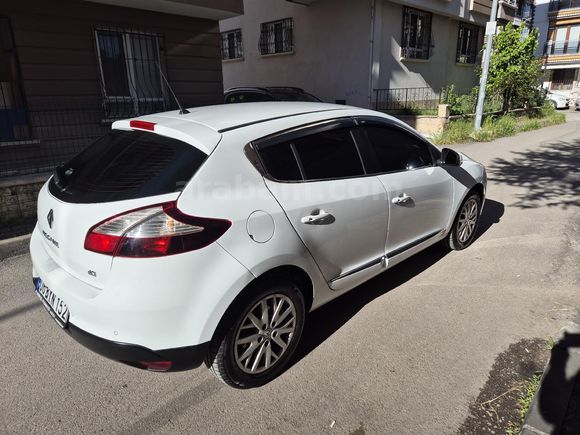 Sahibinden Renault Megane 1.5 dCi Touch Plus 2015 Model