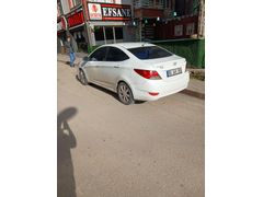 Sahibinden Hyundai Accent Blue 1.6 CRDI Biz 2013 Model 