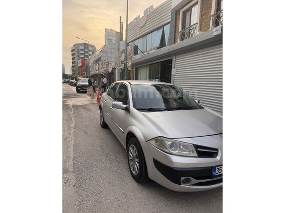 Düşük km otomatik Megane 2