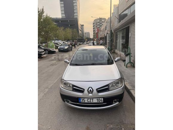 Düşük km otomatik Megane 2