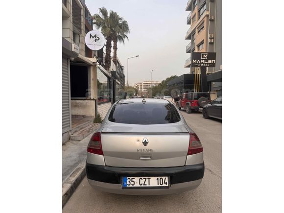 Düşük km otomatik Megane 2