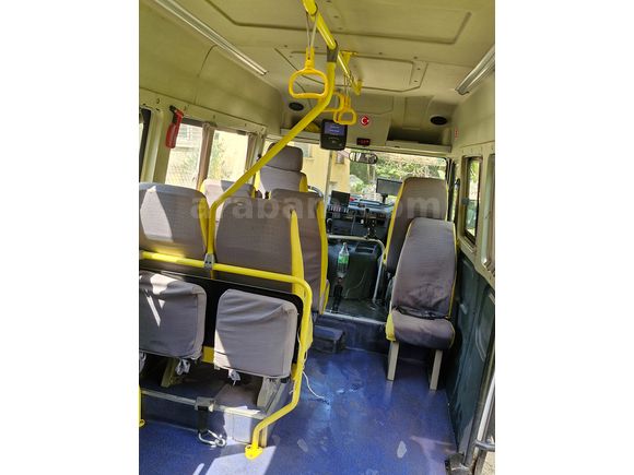 Karsan J10 2.3  17+3+1 engelli erişimli otobüs ruhsatlıdır.