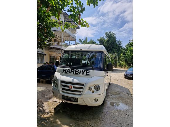Karsan J10 2.3  17+3+1 engelli erişimli otobüs ruhsatlıdır.