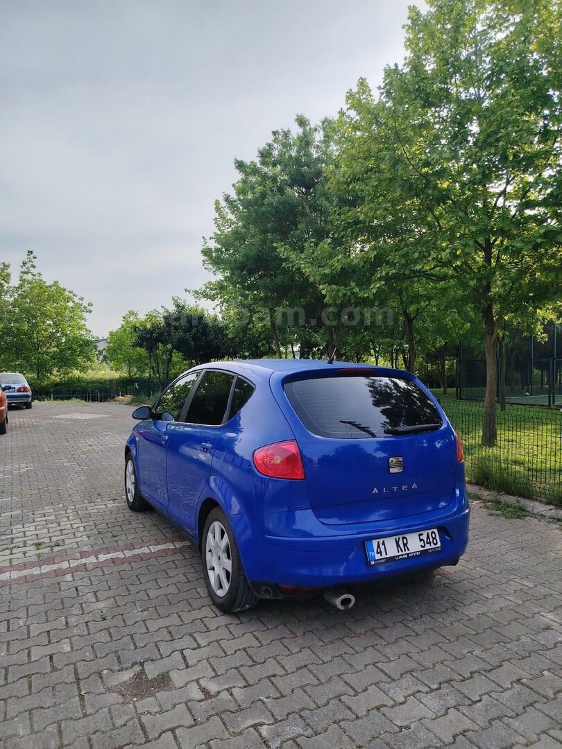 Sahibinden Seat Altea 1.6 Reference 2004 Model Kocaeli 256.800 km Mavi 7