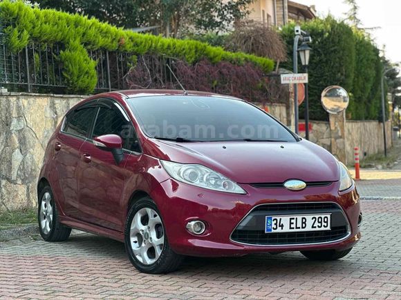 Sahibinden Ford Fiesta 1.4 Titanium 2011 Model 