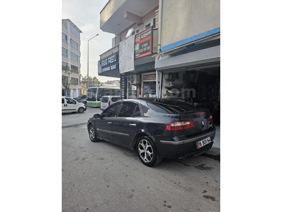 Sahibinden Renault Laguna 1.6 Prıvılege2004 Model