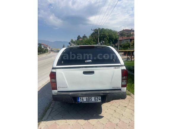 Galeriden Isuzu D-Max 2.5 4x4 2015 Model Bolu