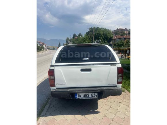 Galeriden Isuzu D-Max 2.5 4x4 2015 Model Bolu