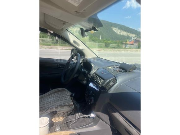 Galeriden Isuzu D-Max 2.5 4x4 2015 Model Bolu