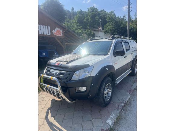 Galeriden Isuzu D-Max 2.5 4x4 2015 Model Bolu