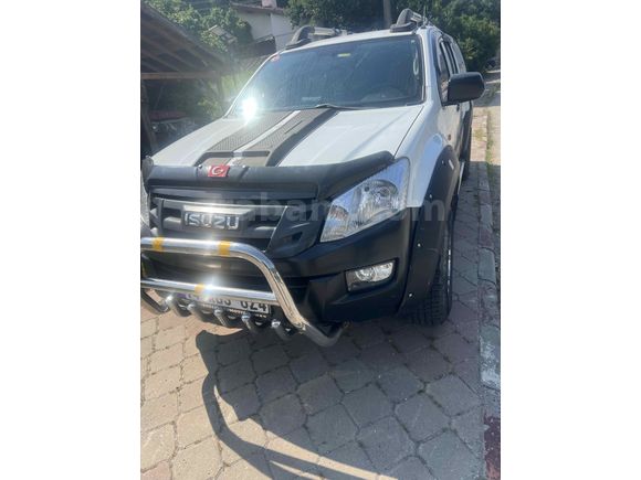 Galeriden Isuzu D-Max 2.5 4x4 2015 Model Bolu