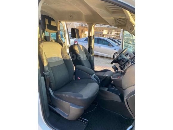 Sahibinden Renault Kangoo 1.5 dCi Exclusive 2020 Model 