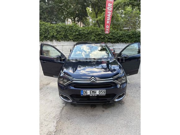 Sahibinden Citroen C4 1.2 PureTech Shine 2024 Model 