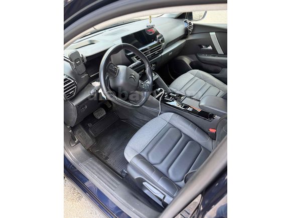 Sahibinden Citroen C4 1.2 PureTech Shine 2024 Model 