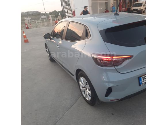 Sahibinden Renault Clio 1.0 TCe Equilibre 2024 Model