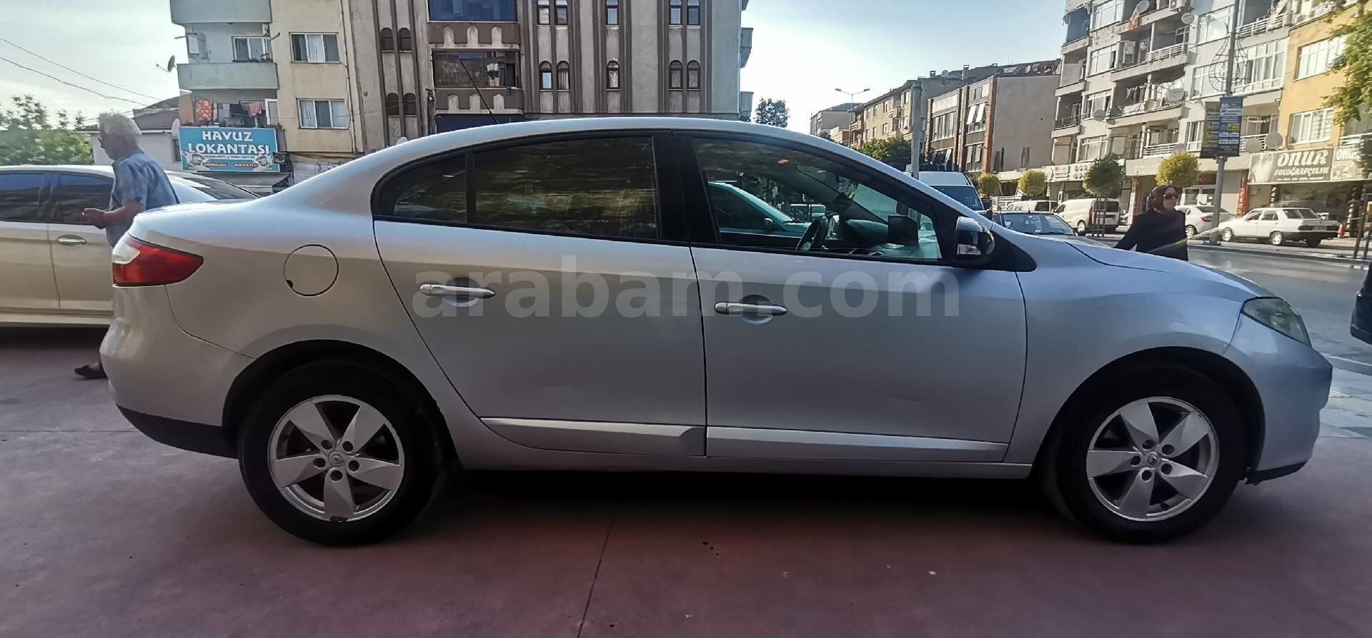 Galeriden Renault Fluence 1.5 dCi Extreme Edition 2012 Model Sakarya 247.000 km Gri (metalik) 5