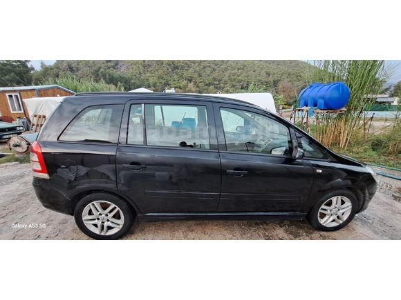 ACİL SATILIK Opel Zafira 1.9 CDTI  OTOMATİK VİTES 7 KOLTUKLU