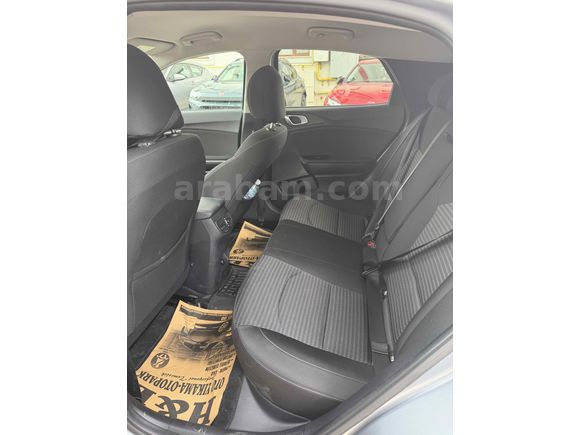 Sahibinden Kia XCeed 1.5 T-GDI Cool Plus 2024 Model 