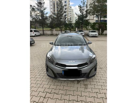 Sahibinden Kia XCeed 1.5 T-GDI Cool Plus 2024 Model 