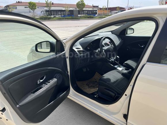 HATASIZ DEĞİŞENSİZ OTOMATİK FLUENCE
