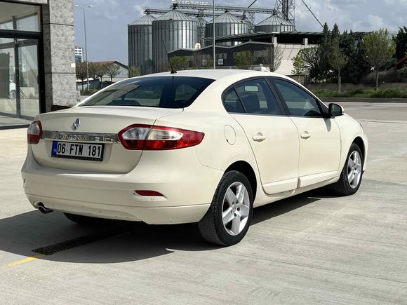 HATASIZ DEĞİŞENSİZ OTOMATİK FLUENCE