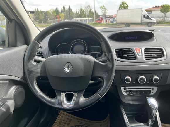 HATASIZ DEĞİŞENSİZ OTOMATİK FLUENCE
