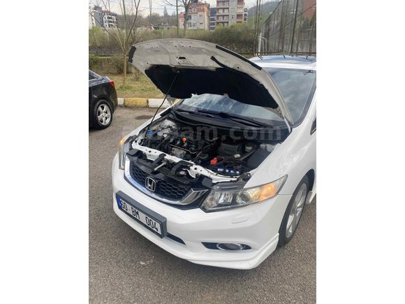 Sahibinden Honda Civic 1.6i VTEC Eco Elegance 2013 Model 