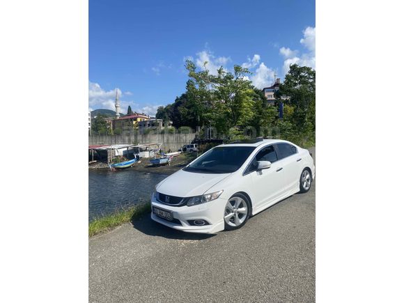 Sahibinden Honda Civic 1.6i VTEC Eco Elegance 2013 Model 
