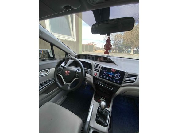 Sahibinden Honda Civic 1.6i VTEC Eco Elegance 2013 Model 