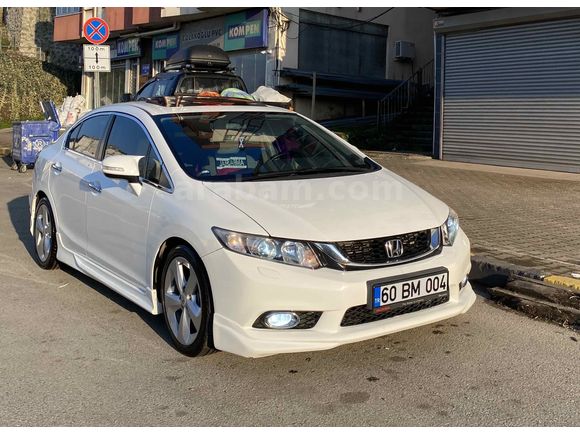Sahibinden Honda Civic 1.6i VTEC Eco Elegance 2013 Model 