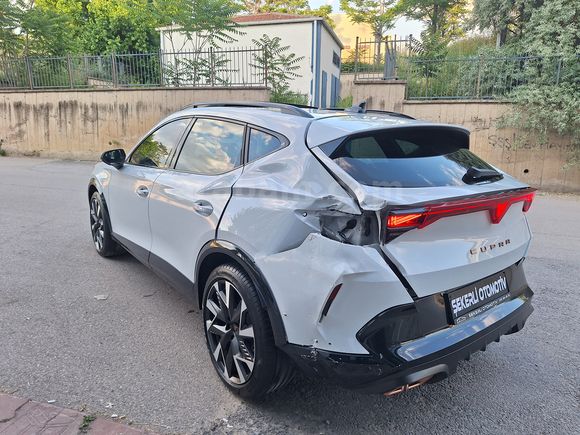 2025 CUPRA FORMENTOR 1.5 ehybırd PHEV SUPREME 21000 KMAZ HASARLI