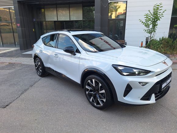 2025 CUPRA FORMENTOR 1.5 ehybırd PHEV SUPREME 21000 KMAZ HASARLI