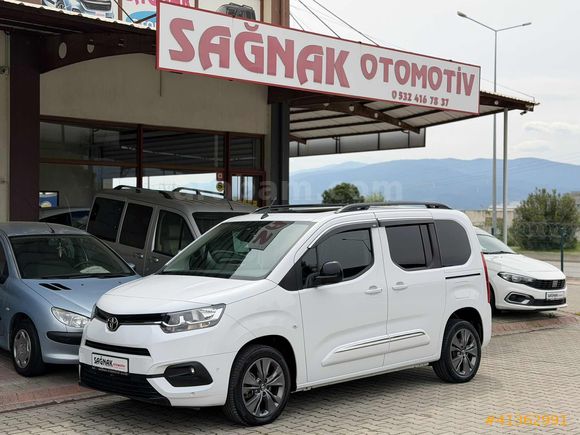 SAĞNAK OTOMOTİV'DEN İLK EL HATASIZ BOYASIZ EN DOLUSU CAM TAVANLI