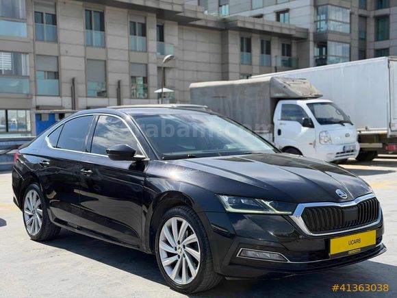 UCARS GRUP EXTRA OCTAVİA 1.5 E-TEC KOLTUK ISITMA HEAD UP K. ŞARJ