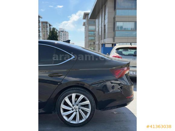 UCARS GRUP EXTRA OCTAVİA 1.5 E-TEC KOLTUK ISITMA HEAD UP K. ŞARJ