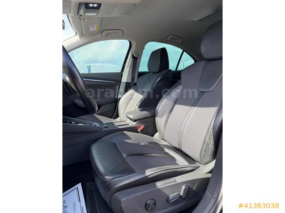 UCARS GRUP EXTRA OCTAVİA 1.5 E-TEC KOLTUK ISITMA HEAD UP K. ŞARJ
