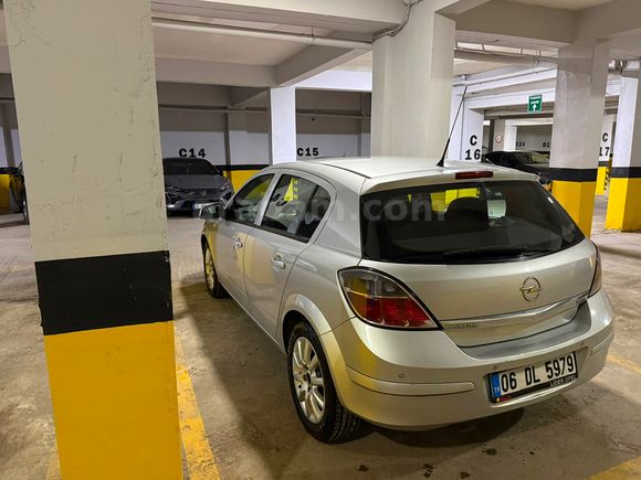 Acil Orjinal Opel Astra 1.3 CDTI Enjoy Plus 2011 Otomatik 