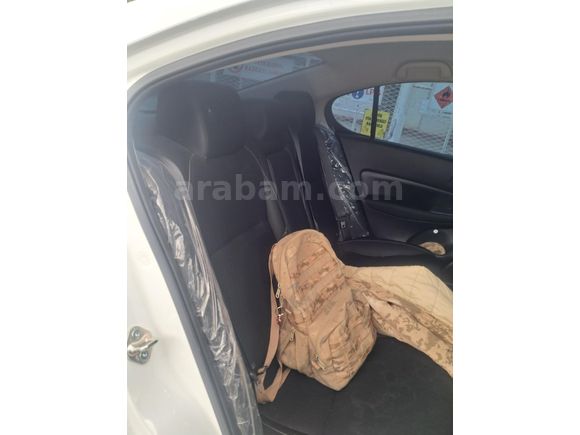 Sahibinden Honda City 1.5 i-VTEC Executive 2024 Model  25.000 km Beyaz