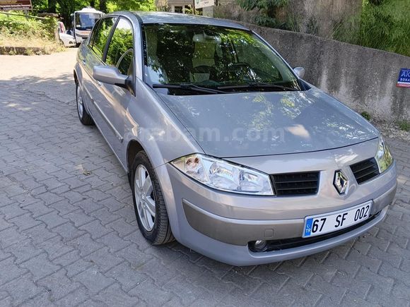 2005 MODEL 138.000 KM TEMİZ MEGANE 2