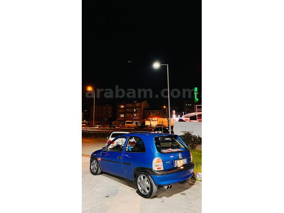 Corsa 1.6 GSi