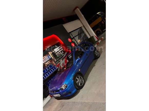 Corsa 1.6 GSi