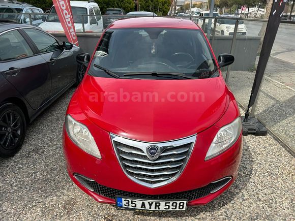 Sahibinden Lancia Ypsilon 1.3 Mjet 2013 Model