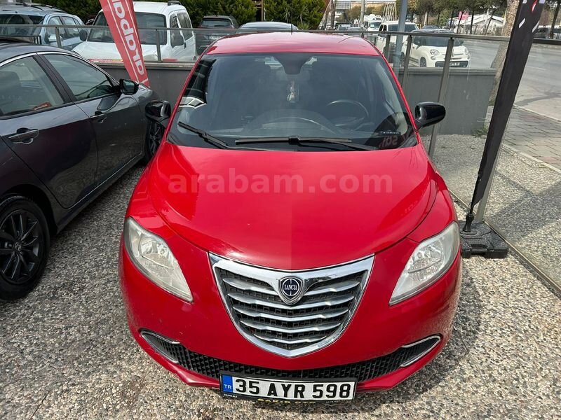 Sahibinden Lancia Ypsilon 1.3 Mjet 2013 Model İzmir 168.000 km Kırmızı